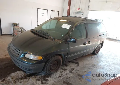 2000 Plymouth Voyager from USA, damaged, VIN 2P4GP253XYR565801